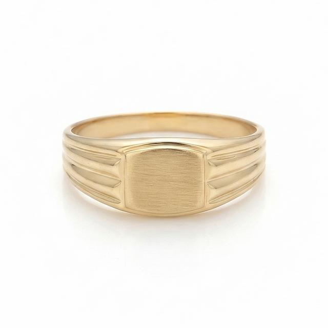 Achara Men's Signet Ring